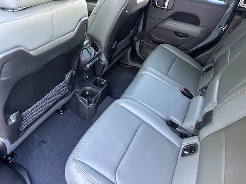 New 2026 Jeep Gladiator Mojave image 12