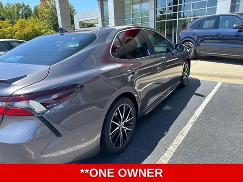 Used 2024 Toyota Camry SE w/ Convenience Package FWD image 6