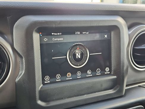 Used 2023 Jeep Wrangler Sport AWD/4WD image 18