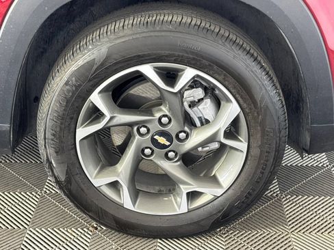 Certified 2024 Chevrolet Trax LT w/ Driver Confidence Package FWD image 12