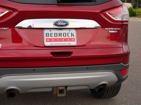 Used 2015 Ford Escape Titanium w/ Equipment Group 301A AWD/4WD image 9