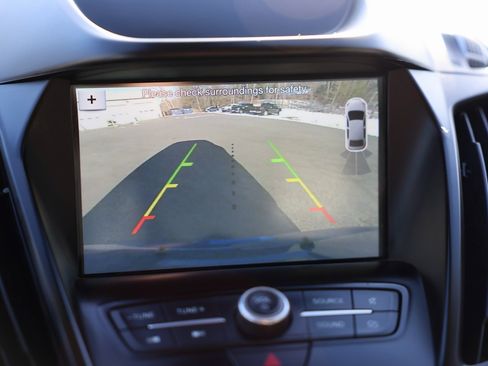 Certified 2019 Ford Escape SEL image 23