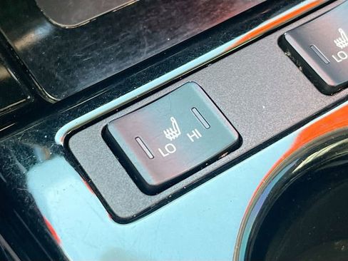 Used 2021 Toyota Prius Prime XLE image 20