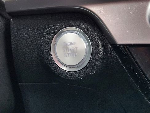 Certified 2025 Kia Telluride EX w/ EX Captain's Chair Package image 33