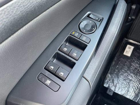 New 2026 Kia Sportage EX FWD image 24