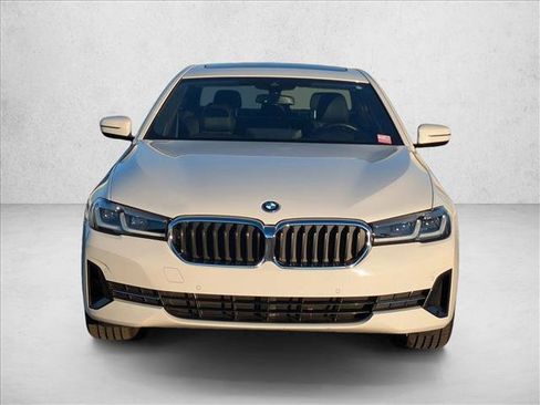 Certified 2023 BMW 530e xDrive w/ Premium Package image 2