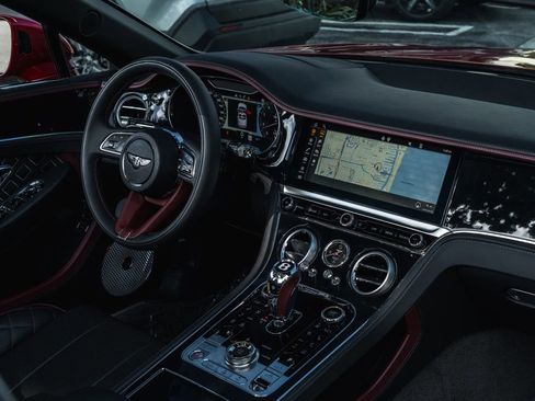 Used 2024 Bentley Continental GT Speed image 26