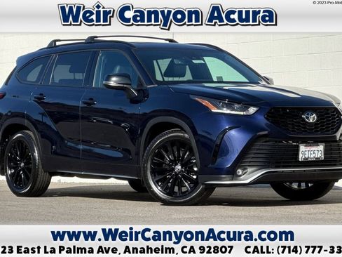 Used 2023 Toyota Highlander XSE image 1
