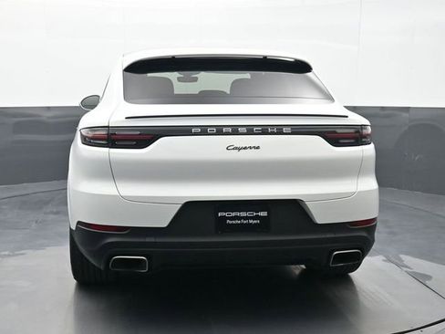 Certified 2021 Porsche Cayenne Coupe AWD/4WD image 22