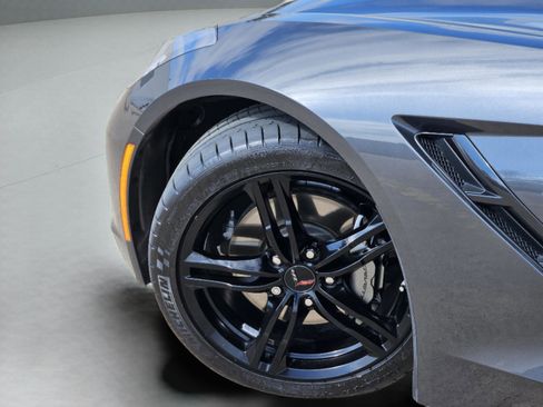Used 2017 Chevrolet Corvette Stingray Coupe w/ 1LT image 25