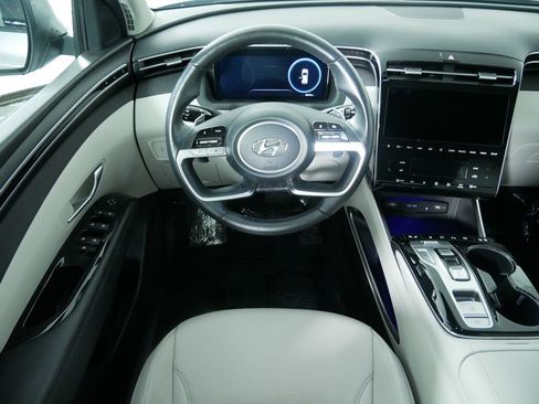 Used 2023 Hyundai Tucson Limited image 16