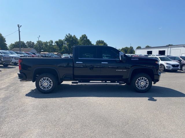 Used 2023 Chevrolet Silverado 2500 High Country w/ Safety Package II AWD/4WD image 7