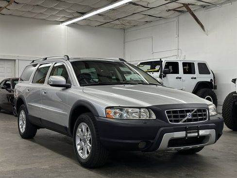 Used 2007 Volvo XC70 AWD/4WD image 1