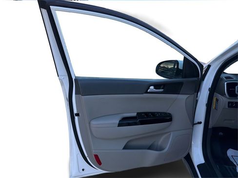 Used 2018 Kia Sportage EX image 20