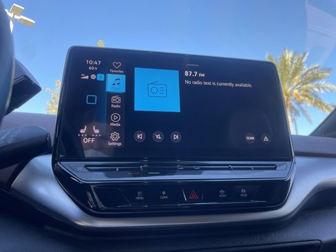 Certified 2021 Volkswagen ID.4 Pro S w/ Gradient Package image 21