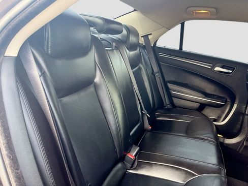 Used 2023 Chrysler 300 Touring L image 25