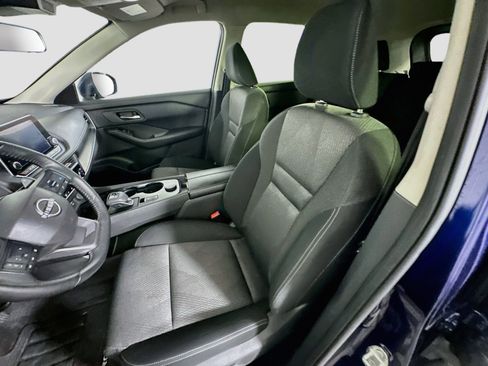 Used 2025 Nissan Rogue SV AWD/4WD image 13