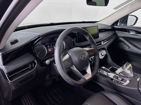 Certified 2025 INFINITI QX60 Pure image 9