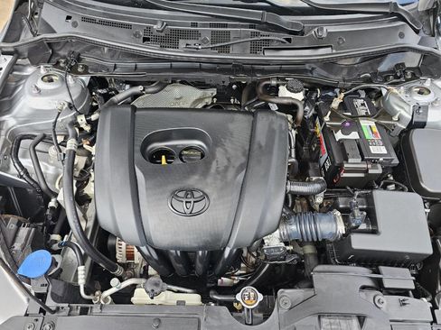 Used 2019 Toyota Yaris LE FWD image 15