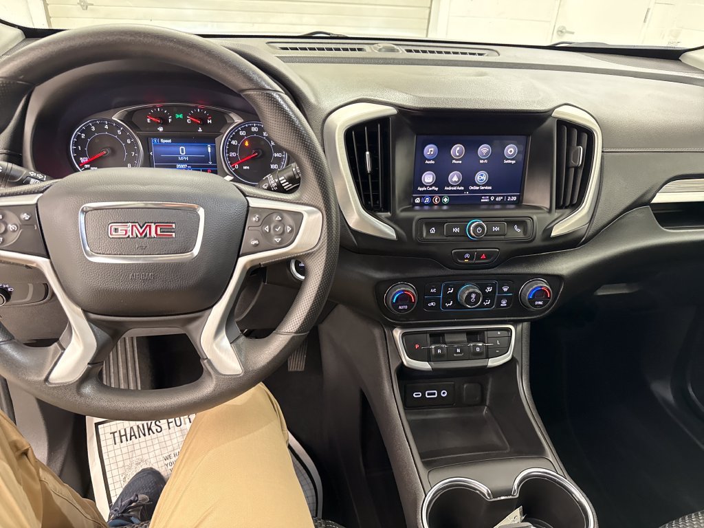 Used 2024 GMC Terrain SLE w/ Driver Convenience Package AWD/4WD image 15