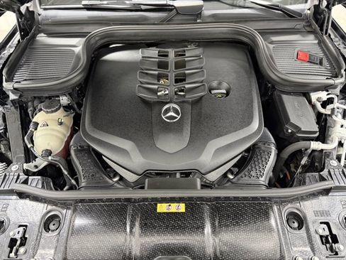 Used 2023 Mercedes-Benz GLS 580 4MATIC image 36