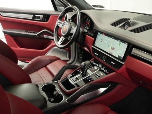 Used 2019 Porsche Cayenne Turbo AWD/4WD image 62