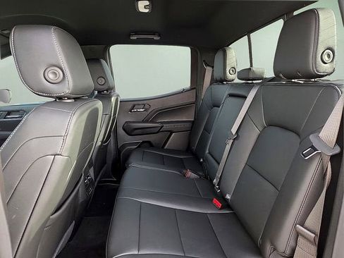 New 2025 Chevrolet Colorado LT w/ LT Convenience Package RWD image 13