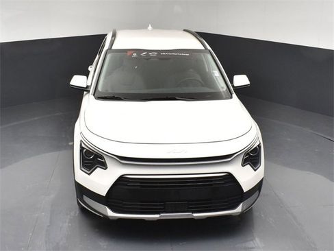 Used 2025 Kia Niro EX image 42