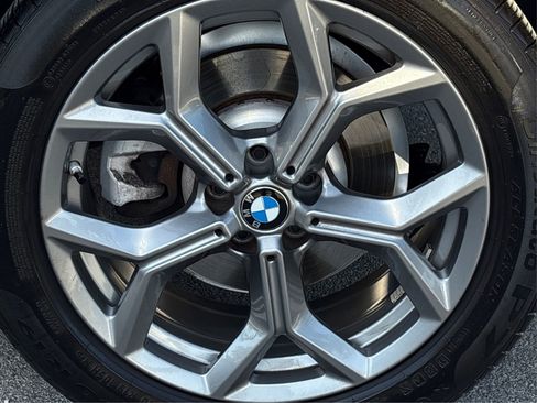 Used 2024 BMW X3 xDrive30i w/ Premium Package image 13