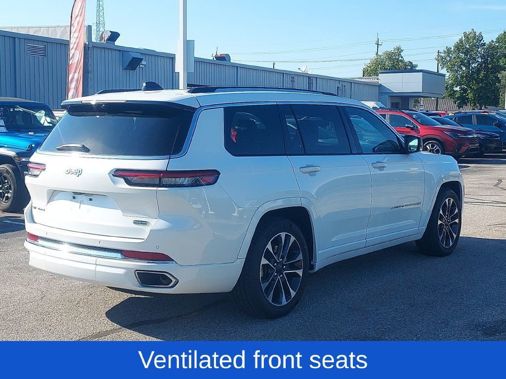 Used 2023 Jeep Grand Cherokee L Overland w/ Luxury Tech Group IV AWD/4WD image 7