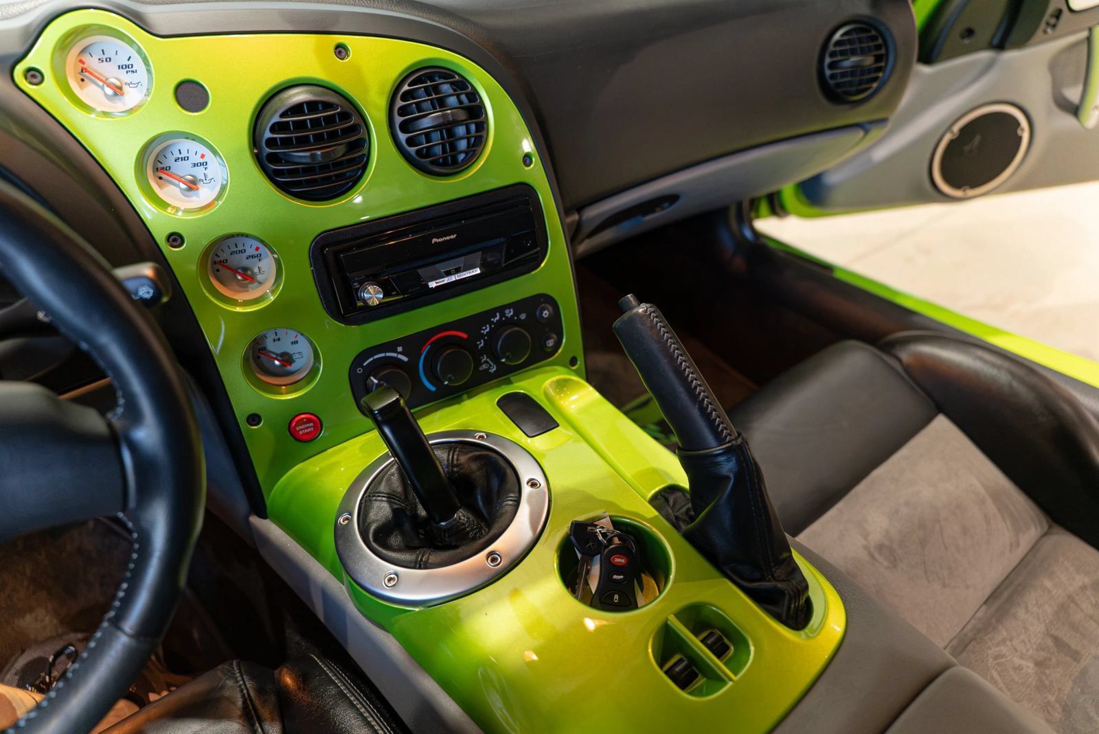 Used 2010 Dodge Viper SRT-10 RWD image 37