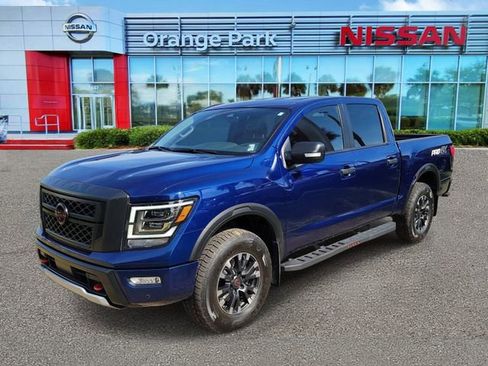Used 2024 Nissan Titan PRO-4X w/ Pro-4x Convenience Package AWD/4WD image 4
