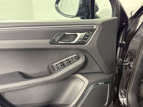 Certified 2023 Porsche Macan GTS AWD/4WD image 15