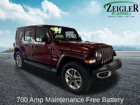 Used 2022 Jeep Wrangler Unlimited Sahara w/ Dual Top Group AWD/4WD image 7