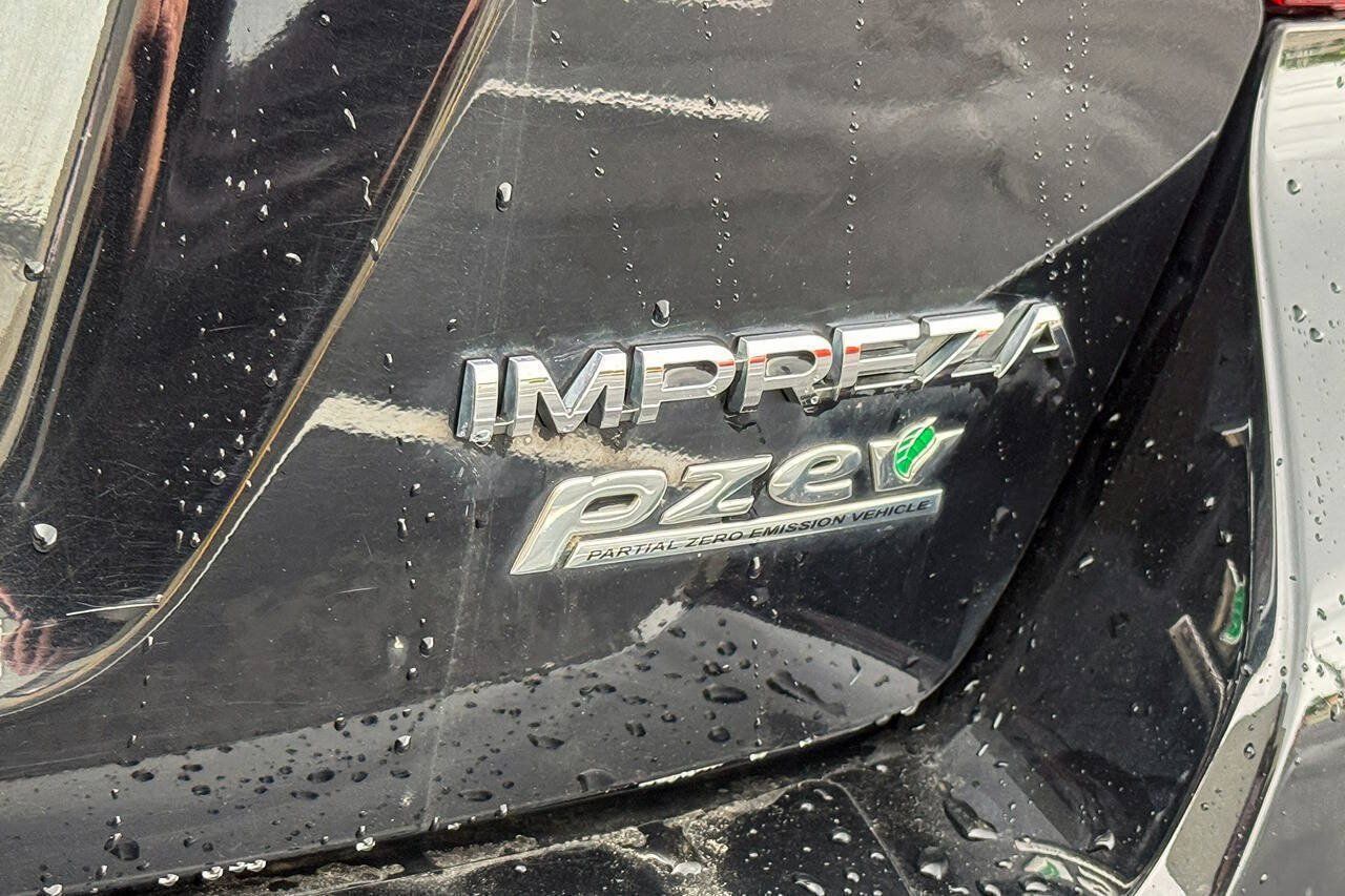 Used 2015 Subaru Impreza 2.0i AWD/4WD image 14