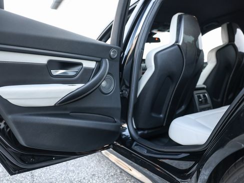 Used 2017 BMW M3 Base image 31