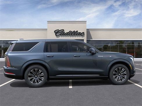 New 2026 Cadillac Escalade IQL Luxury image 5