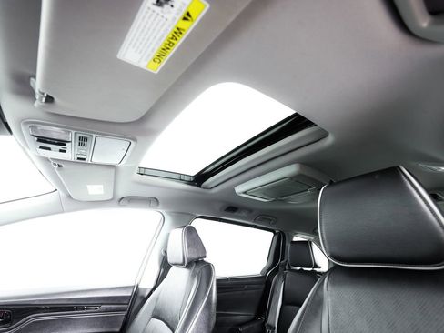 Used 2023 Honda Odyssey Elite image 34