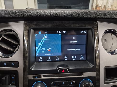 Used 2017 Ford Expedition EL Limited image 33