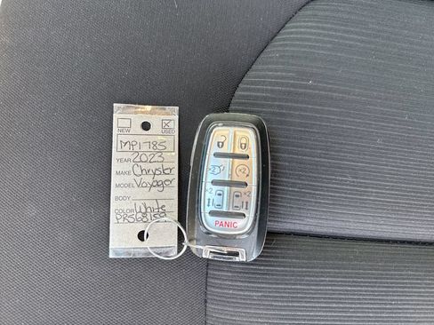 Used 2023 Chrysler Voyager LX FWD image 29