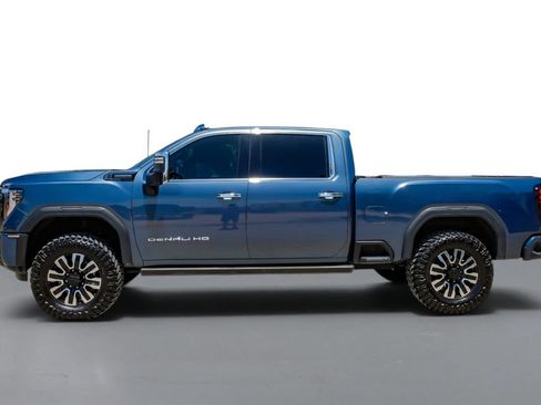 Used 2025 GMC Sierra 2500 Denali Ultimate AWD/4WD image 9