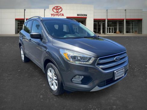 Used 2018 Ford Escape SEL AWD/4WD image 3