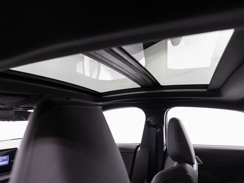 Used 2025 BMW 228i xDrive image 6