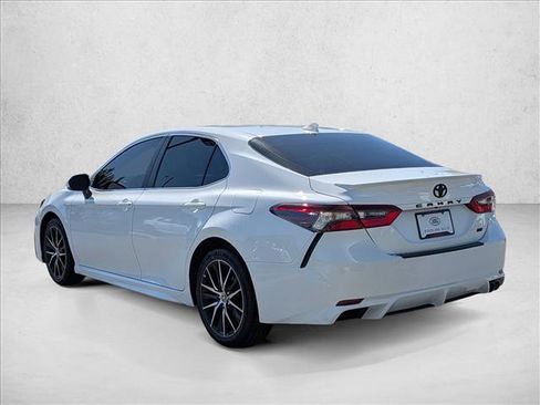Used 2023 Toyota Camry SE FWD image 8
