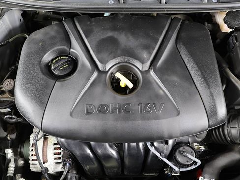 Used 2016 Hyundai Elantra Value Edition image 14