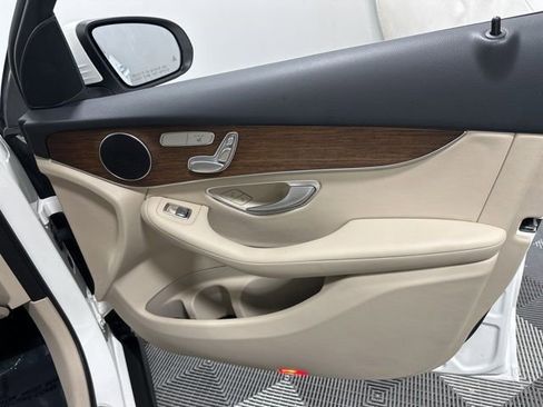 Certified 2022 Mercedes-Benz GLC 300 4MATIC image 34