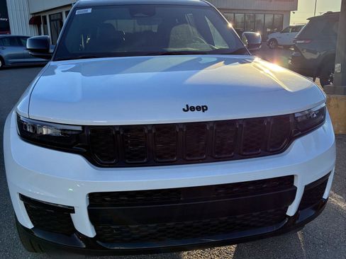 New 2025 Jeep Grand Cherokee L Limited image 14