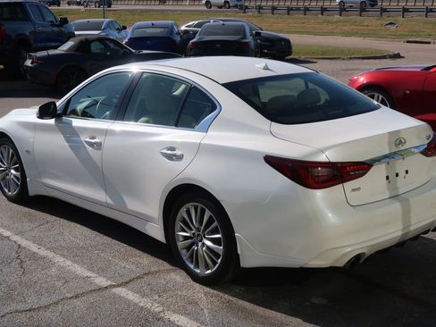 Used 2018 INFINITI Q50 Luxe w/ Essential Package (3.0T Luxe) image 12