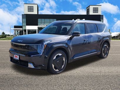 New 2026 Kia EV9 Land