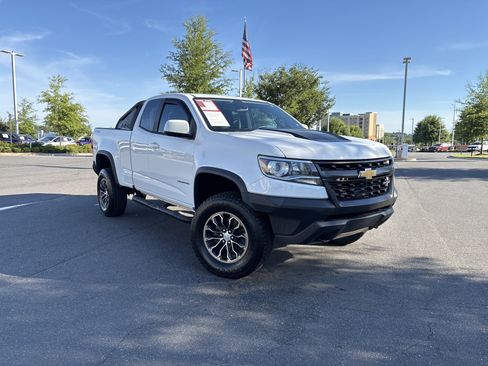 Used 2017 Chevrolet Colorado ZR2 w/ LPO, Premium Interior Package AWD/4WD image 2